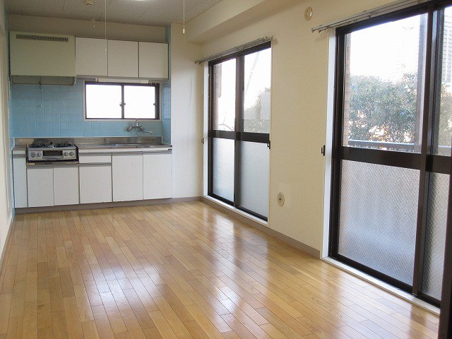 小倉ビル リビング