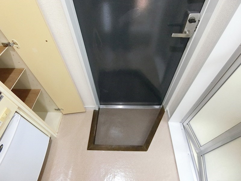 サンエール十条 玄関