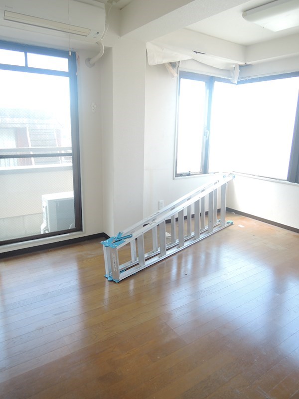 ヴィラエクセル東新小岩  リビング