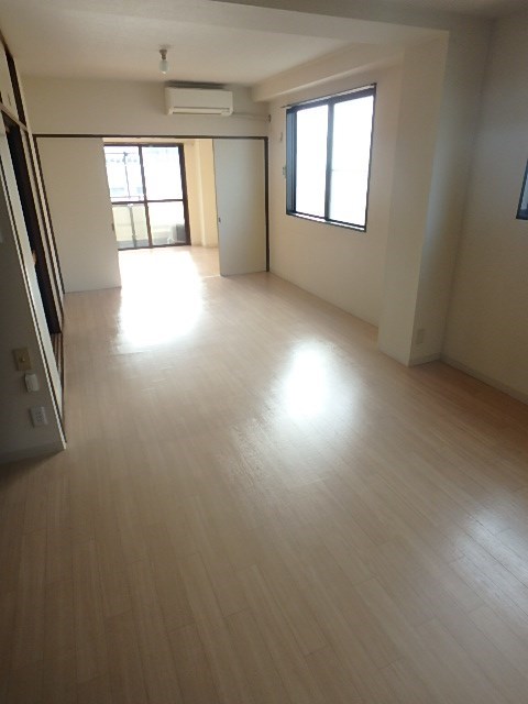 ユニックス橘 リビング