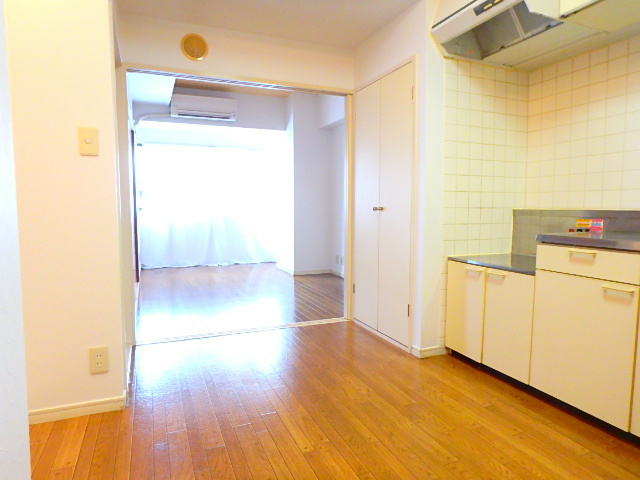 シークエンスヒルズ  リビング