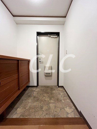 ヒロレジデンス十条 玄関