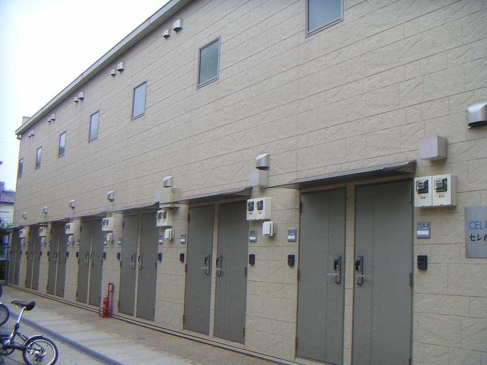 セレ西尾久 玄関