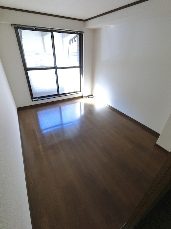 弥生ビル ベッドルーム