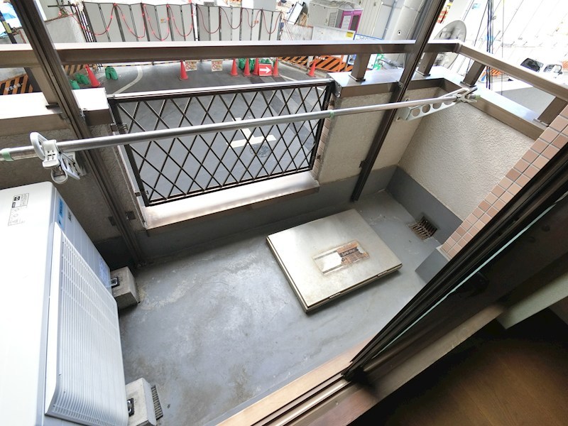 弥生ビル ベランダ