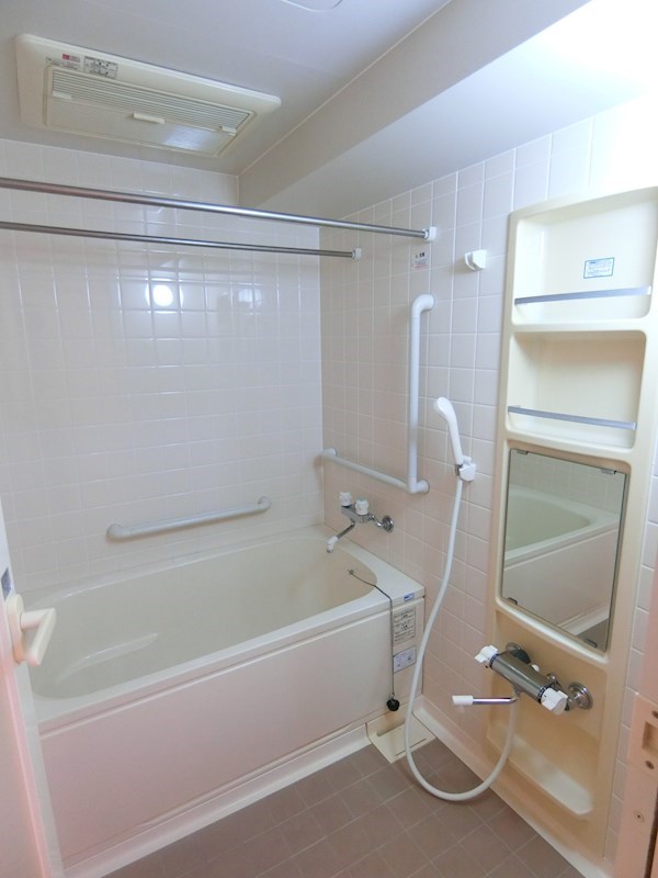 ドミール・コンフォール 風呂画像