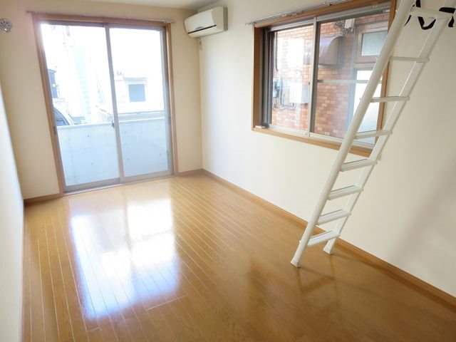 エムハイツ ベッドルーム