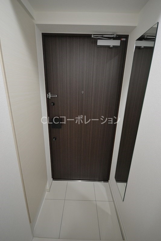 フュージョナル千住緑町 玄関