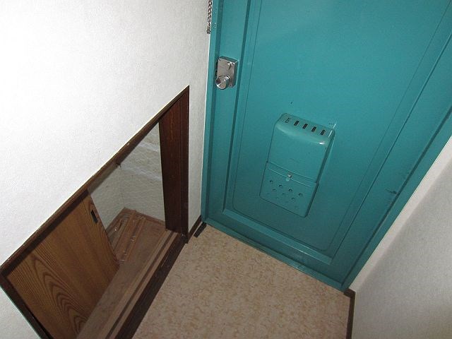 コーポラスオーヌマ    玄関