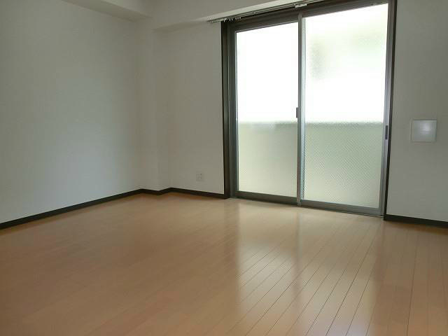 ローズガーデン   リビング