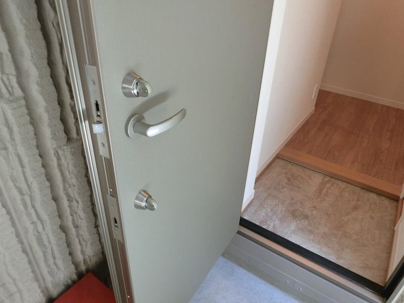 ファイネス梅田A棟 玄関