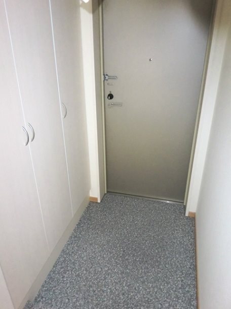 ロイヤルパークスリバーサイド 玄関