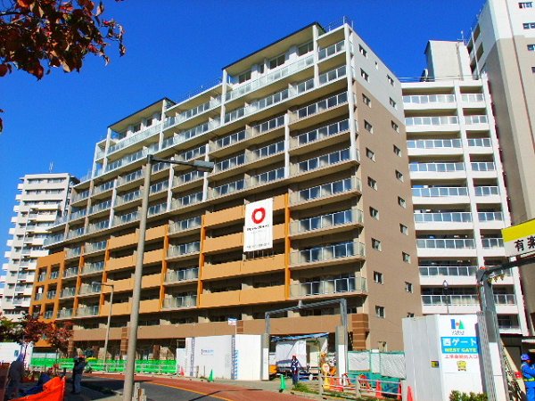 ロイヤルパークスリバーサイド 外観