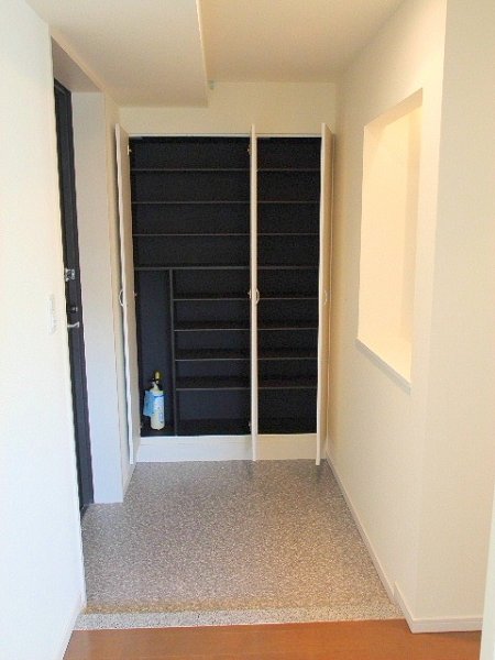 ロイヤルパークスリバーサイド 玄関