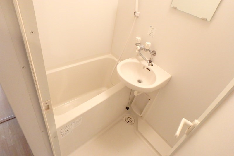 オランジェリーA 風呂画像