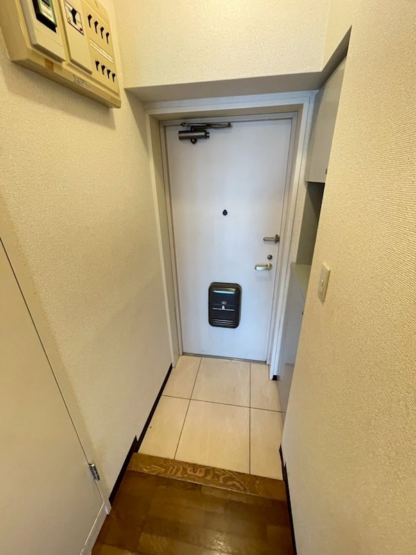 メゾンドリプレット 玄関