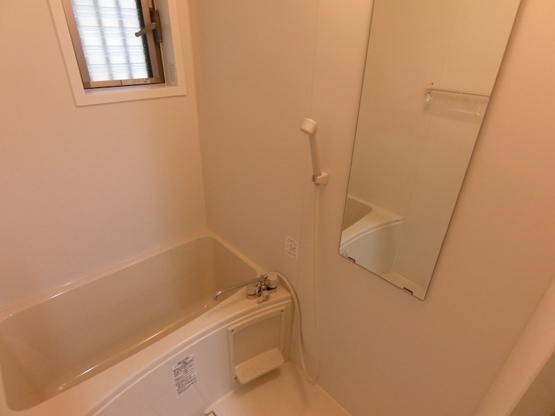 ウッドハウス彩 風呂画像