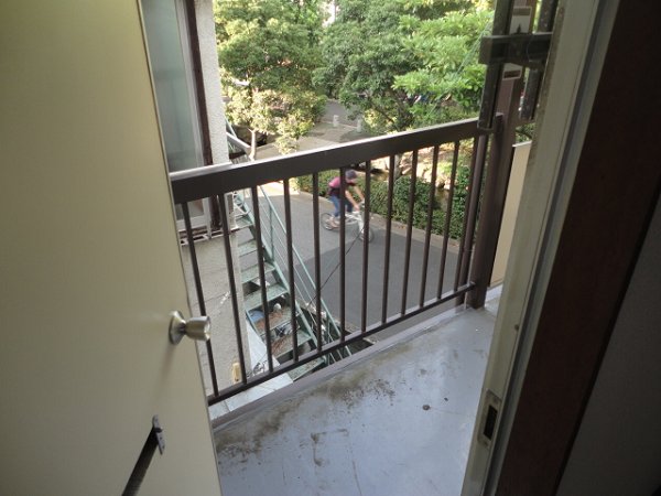 アパルトイトー 玄関