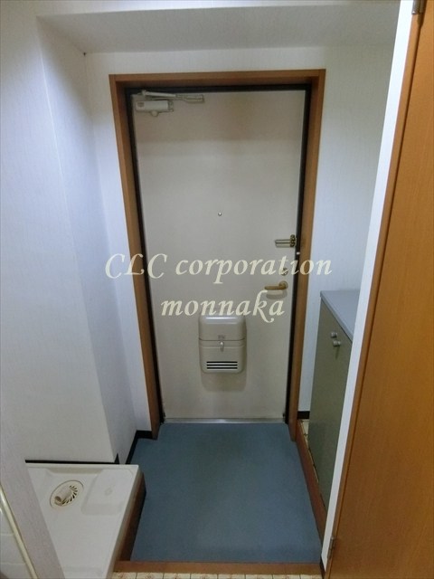 カリンライフ 玄関