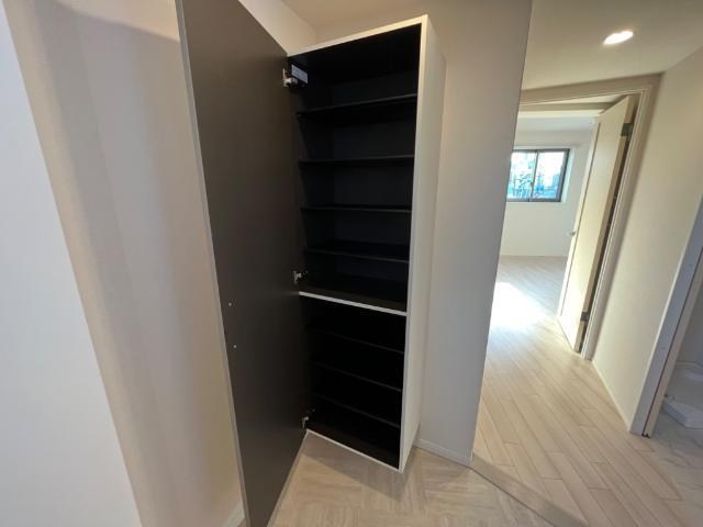 DIMORA北千住 玄関