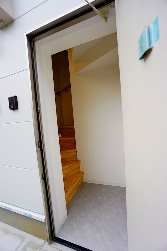 RMO アールエムオー 玄関