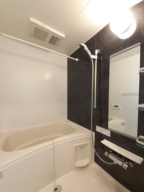 クオリスタ 風呂画像