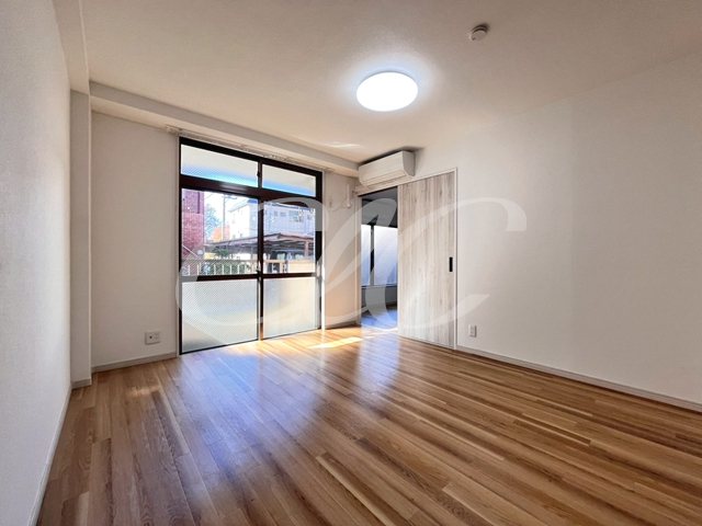 東京アパートメント リビング