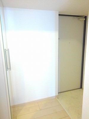 フェスタ元浅草 玄関