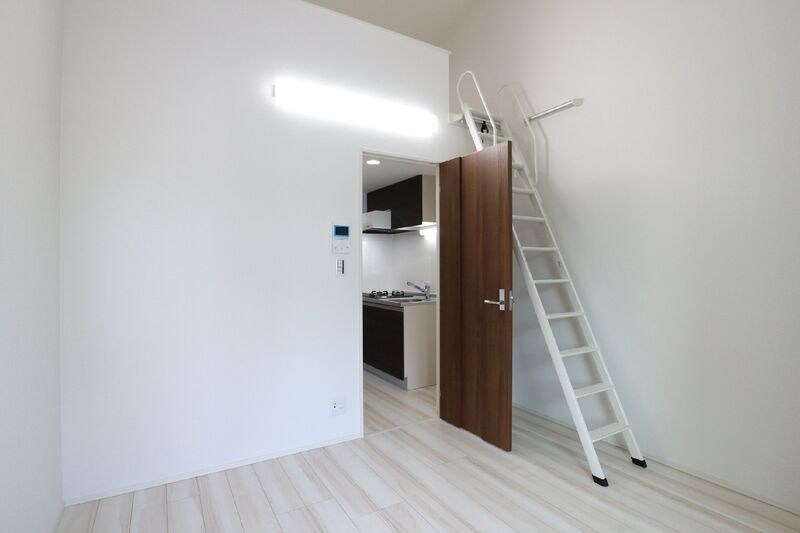 エスカリエ・ルージュ リビング