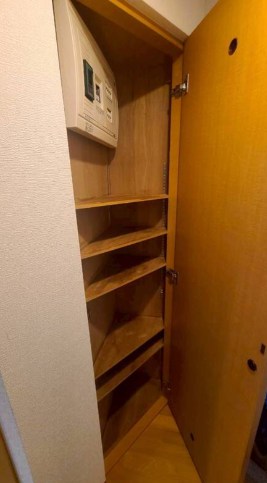 ドルチェ王子  玄関