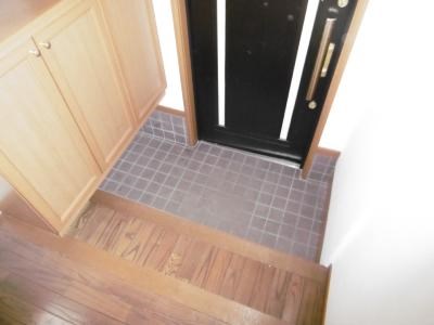 江戸川区松江２丁目戸建 玄関