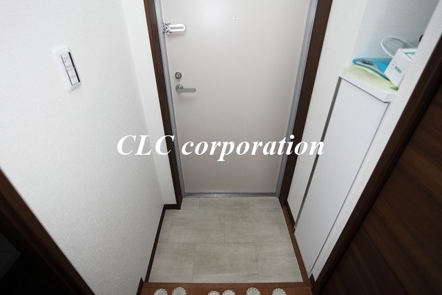 イーストワン平井 玄関