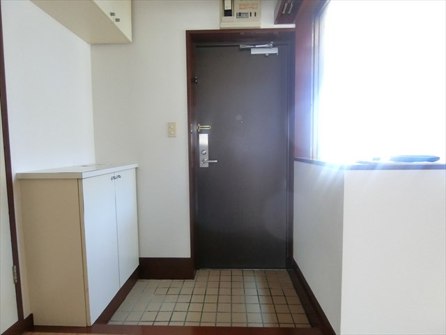 グランドメゾンオオツカ  玄関