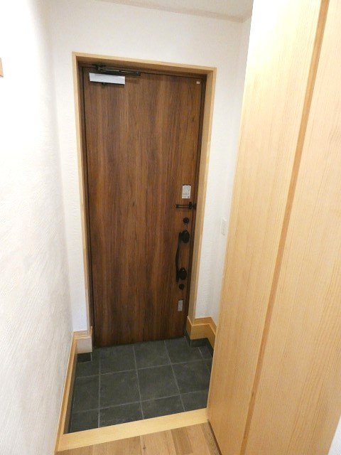 漆喰の家　高砂 玄関