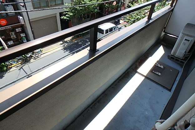 ミツワインパレス   ベランダ