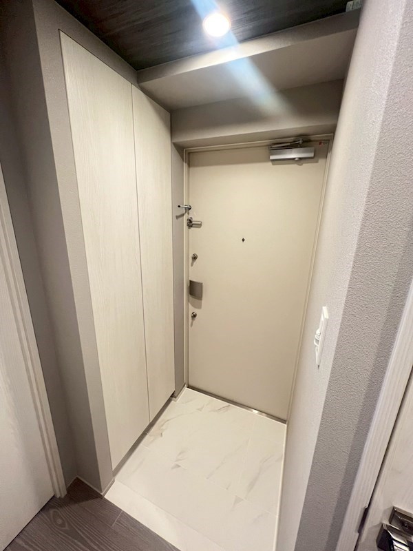 グランカーサ尾久 玄関