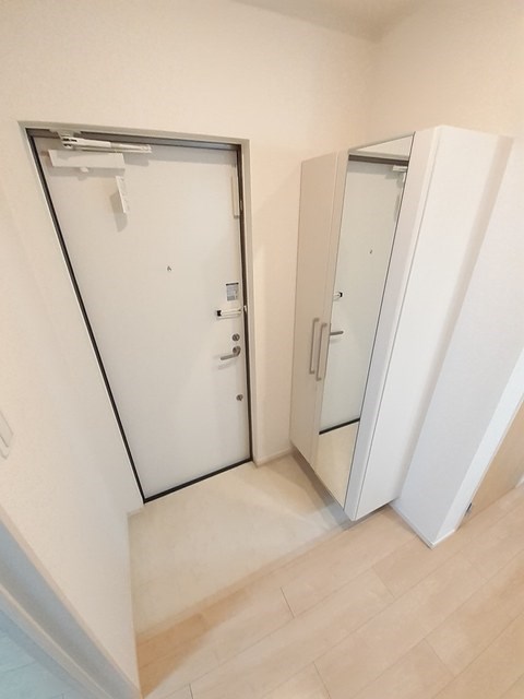 ピアカーノ  玄関