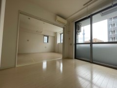 ラヴィン  ベッドルーム