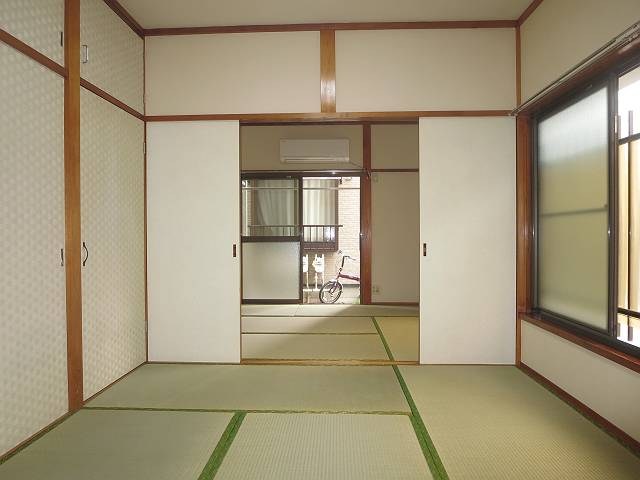 進士荘 リビング