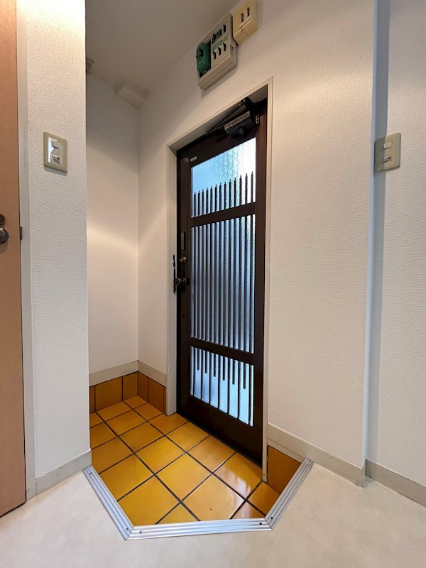 メゾンブランシェ 玄関