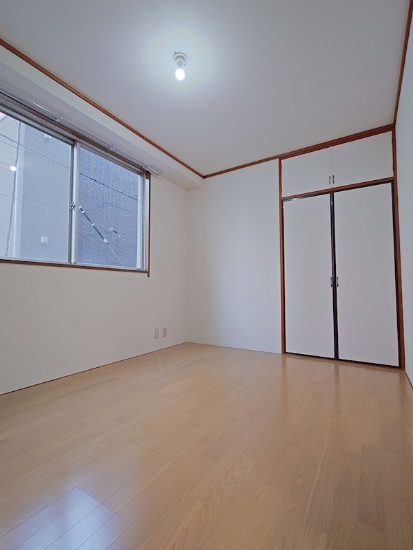 森坂ビル ベッドルーム