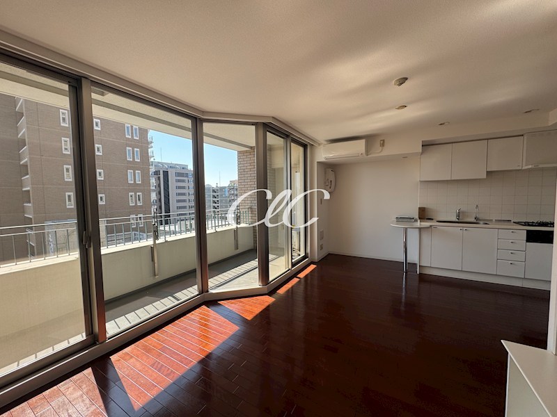 LANAI TOWN RENAISSANCE GRAND HIGHRISE リビング