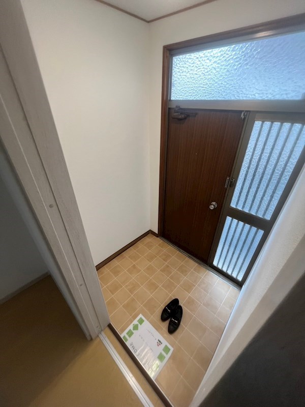 鷲澤方貸家 玄関