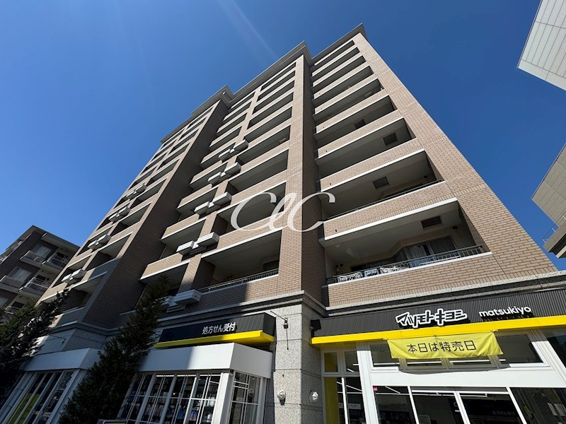 LANAI TOWN RENAISSANCE GRAND HIGHRISE 外観