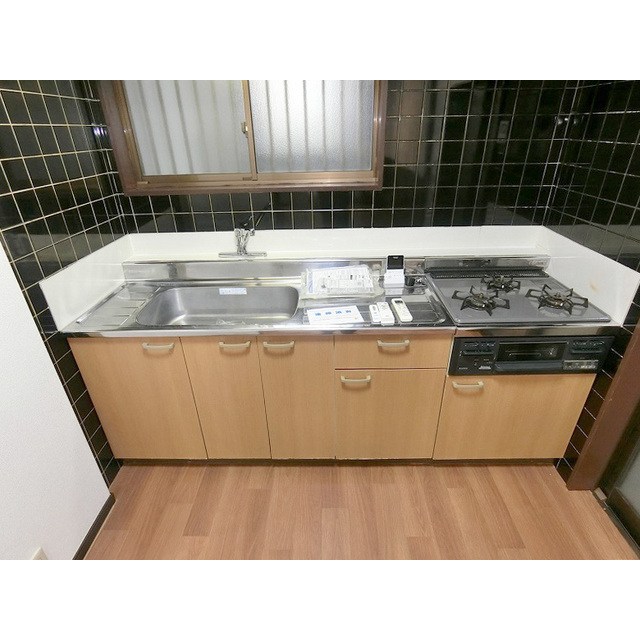 荒川5丁目貸戸建 キッチン