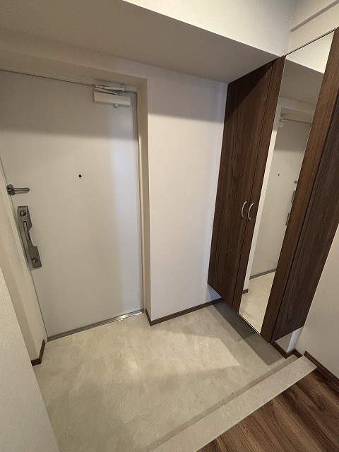 ラグゼナ平井サウス 玄関