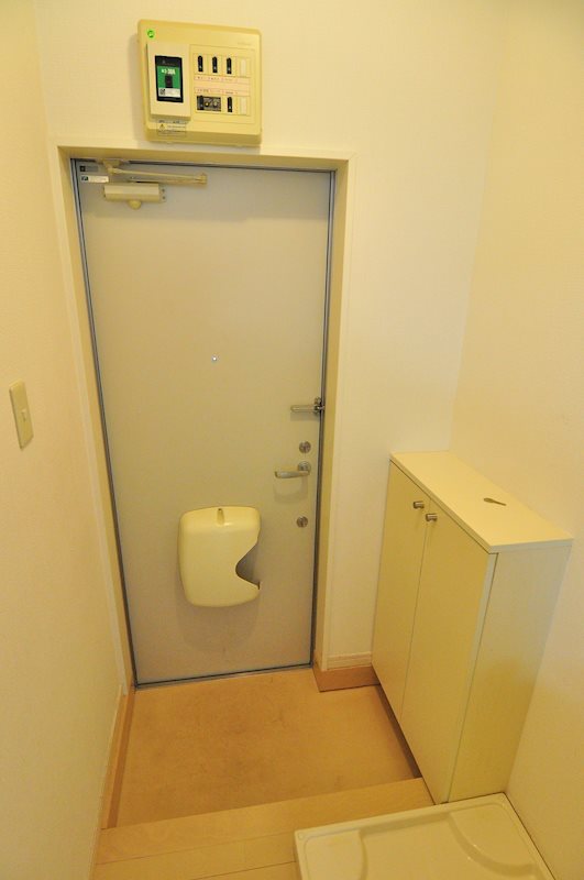 アヴァンセ西ヶ原 玄関