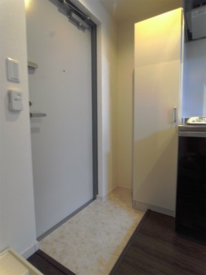 リブリ・美寿ゞ  玄関