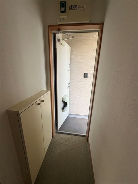 ハイツマコトC 玄関