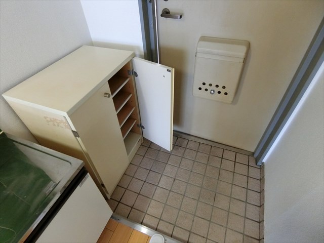 熊の前ビル（くまのまえビル)  玄関